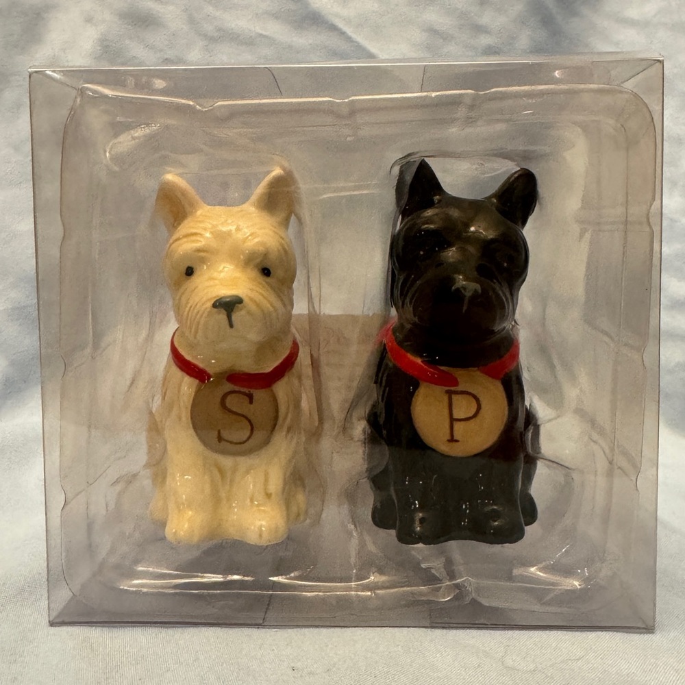 Grasslands Road - Perfect Pets - Dog Salt and Pepper Shakers NEW in Box